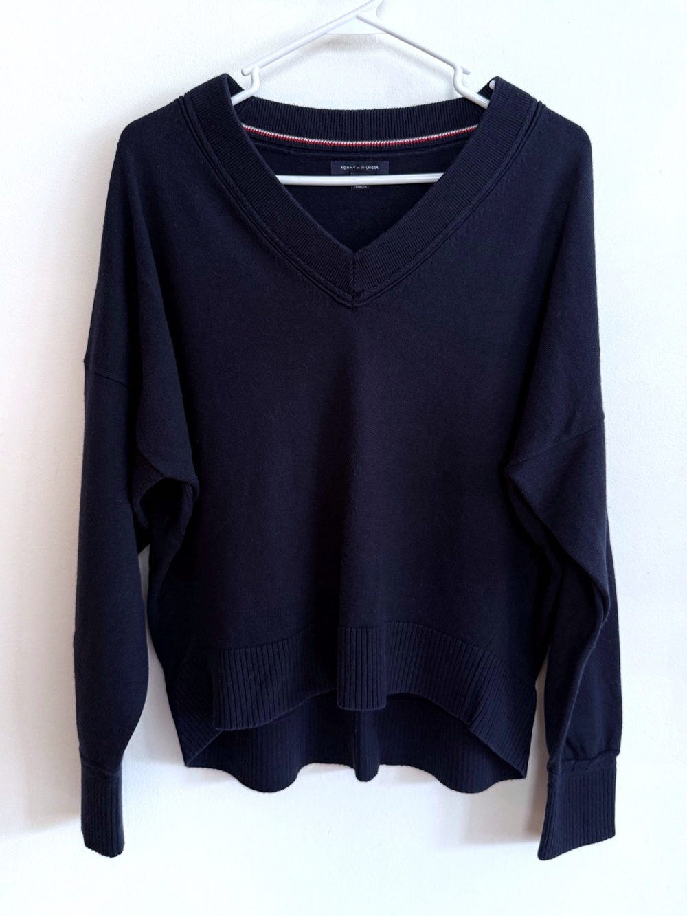 Tommy Hilfiger Navy V-Neck Knit Sweater Small